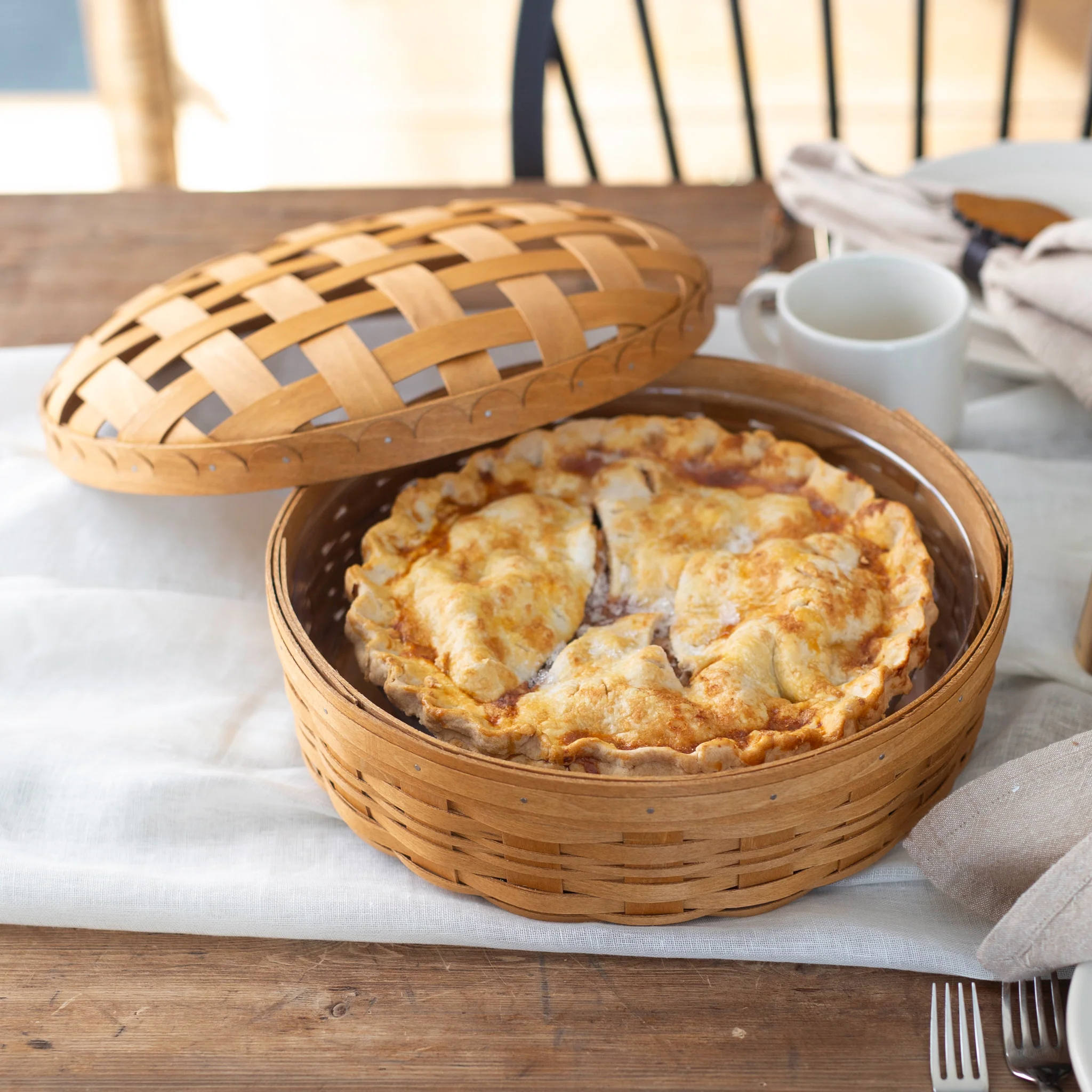 Pie Basket with Lid and Protector - Warm Brown - Image 3