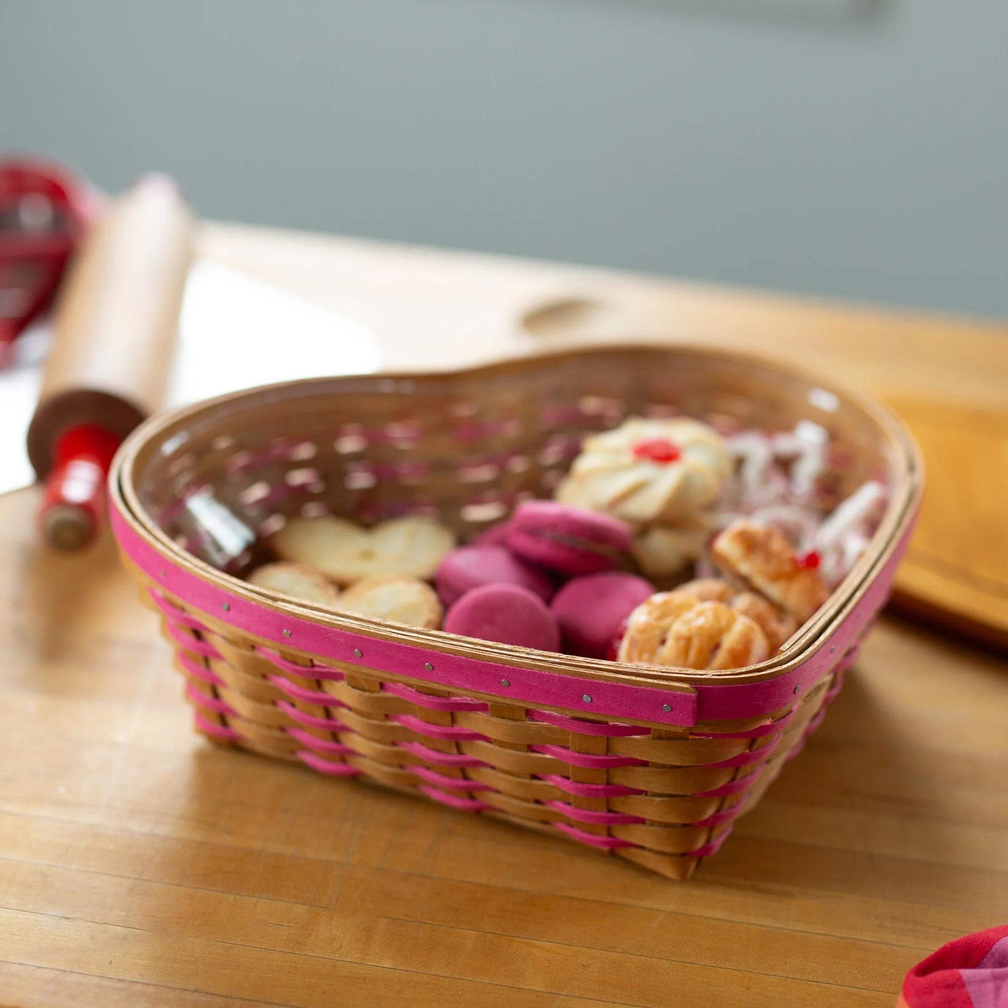 Collector's Valentine's Day 6-Piece Heartland Basket Set - Pink - Image 7